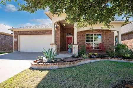 4564 Fern Valley Drive Fort Worth, TX 76244