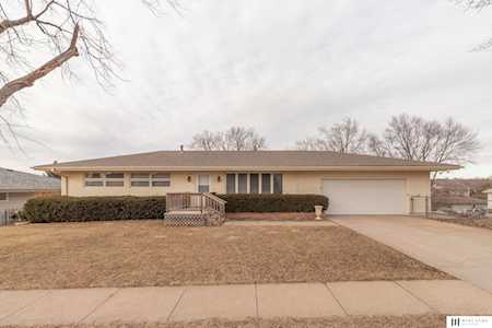 1502 Imperial Dr Bellevue, NE 68005