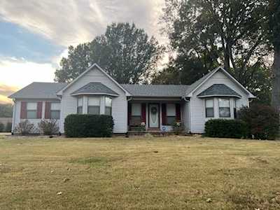 1029 Eastview Dr Humboldt, TN 38343