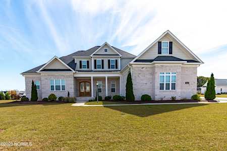 2001 Sedbrook Ln Winterville, NC 28590