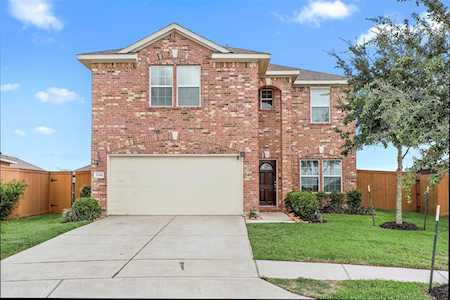 2114 Sand Ridge Dr Texas City, TX 77568