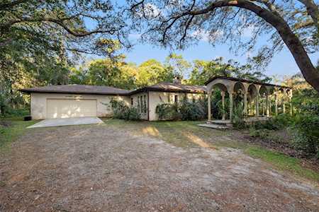 12602 N 52nd St Temple Terrace, FL 33617