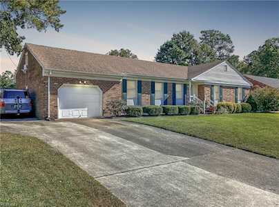 2613 Brook Stone Dr Chesapeake, VA 23321