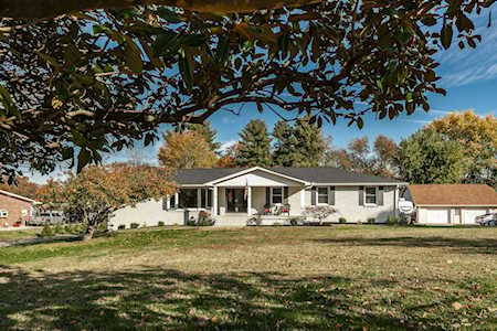 115 Briarwood Dr Greenbrier, TN 37073