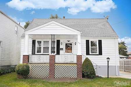 637 Hanson Avenue Perth Amboy, NJ 08861