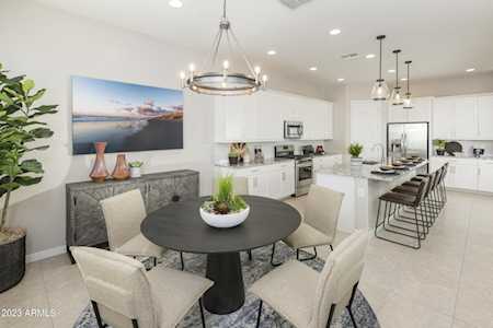 3926 W Mcneil St Laveen, AZ 85339