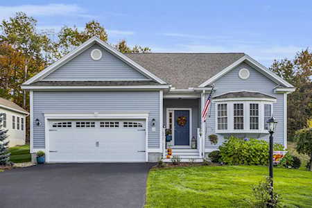 21 Quarry Rd Londonderry, NH 03053