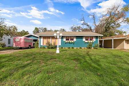 1206 Greenbriar Lane Cleburne, TX 76033