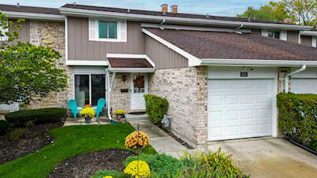 1635 Southampton Ct Wheaton, IL 60189