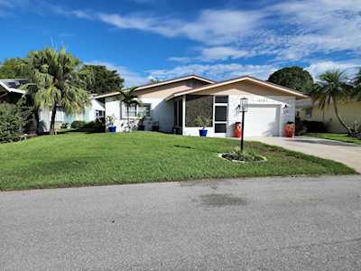 6280 Stanley Lane Delray Beach, FL 33484