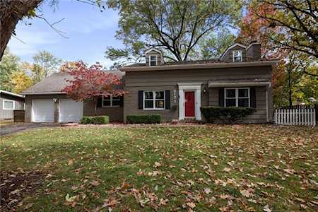 8125 Lamar Ave Prairie Village, KS 66208