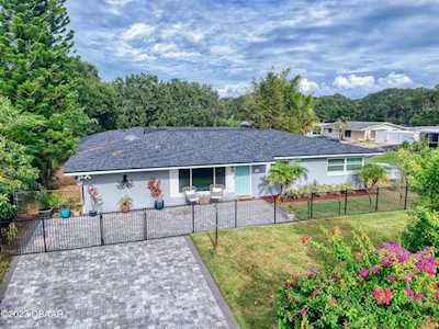 2111 Saxon Drive New Smyrna Beach, FL 32169