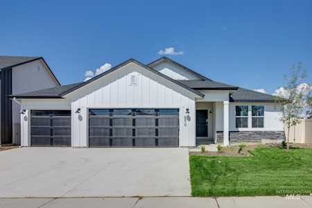 6810 W Plateau Creek Dr Meridian, ID 83646