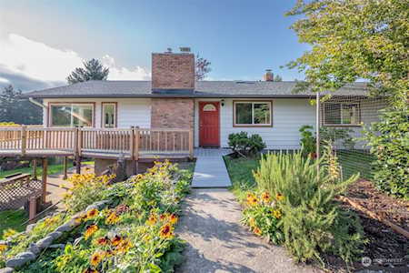25613 75th Ave SW Vashon, WA 98070