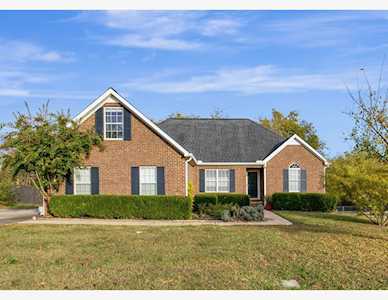 3408 Belle Chase Dr Murfreesboro, TN 37130