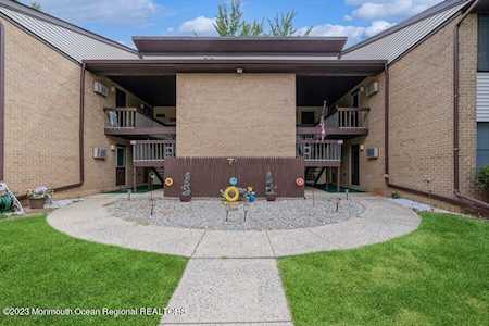 25 Meadow Green Circle #J Manalapan, NJ 07726