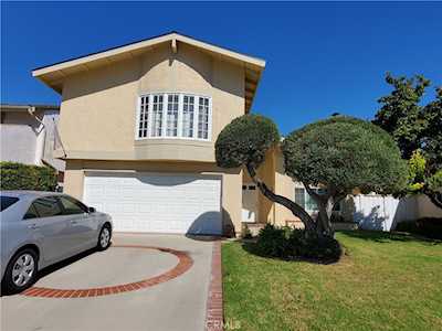 4311 Pioneer St Irvine, CA 92604