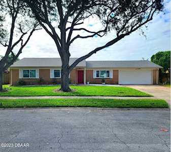 158 Westwood Drive Daytona Beach, FL 32119