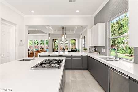 84 Tapadero Ln Las Vegas, NV 89135