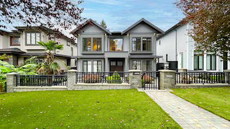 6458 Malvern Avenue Burnaby, BC V5E 3G1