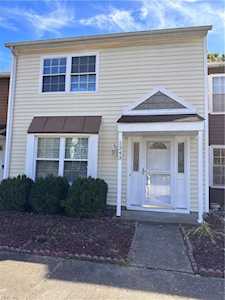 1343 S River Birch Run Chesapeake, VA 23320