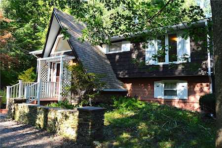 63 K G Ranch Rd Richmond, RI 02832