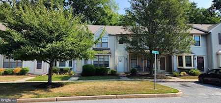 705 Garrison Ct Mantua, NJ 08051