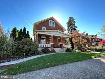 304 16th St New Cumberland, PA 17070