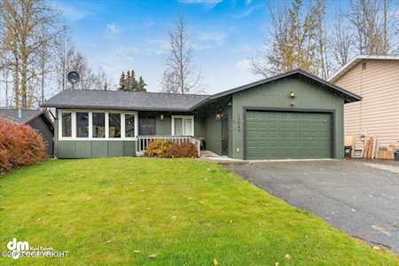 17049 Meadow Creek Dr Eagle River, AK 99577