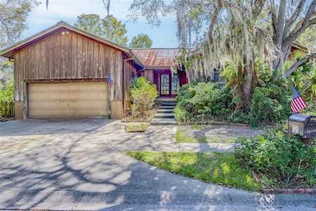 120 Woodland Ct Safety Harbor, FL 34695