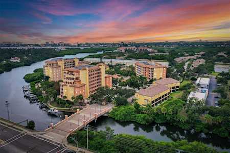 5591 Cannes CIRCLE #604 Sarasota, FL 34231