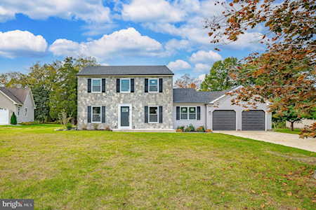 13 Catawba Ave Blackwood, NJ 08012