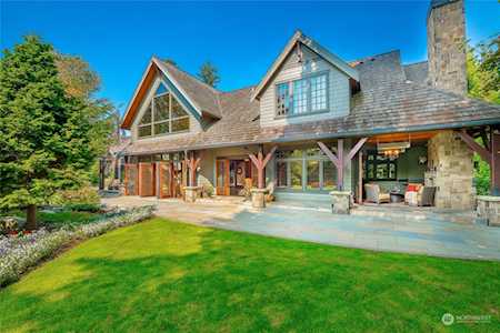 8602 Great Horned Owl Ln Blaine, WA 98230