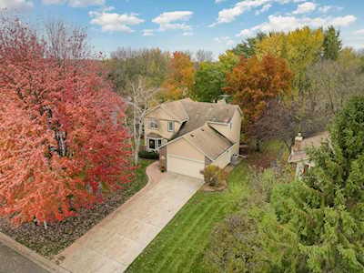 9401 Dartford Road Woodbury, MN 55125
