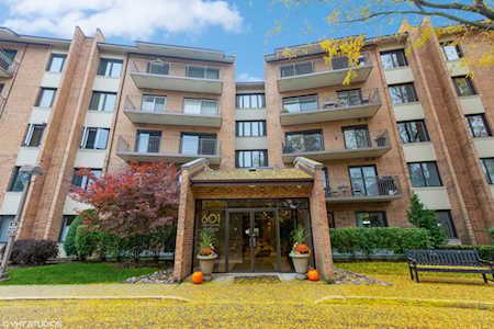 601 Lake Hinsdale Dr #301 Willowbrook, IL 60527