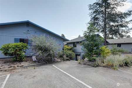 19232 15th Ave NE #C1 Shoreline, WA 98155