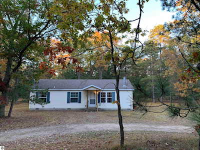3452 Chappel Woods Trail National City, MI 48748