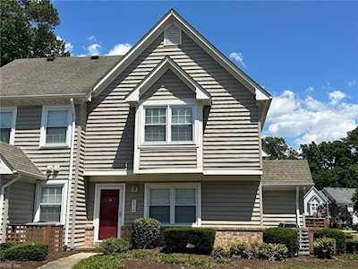 401 Henley Ct #A Chesapeake, VA 23320