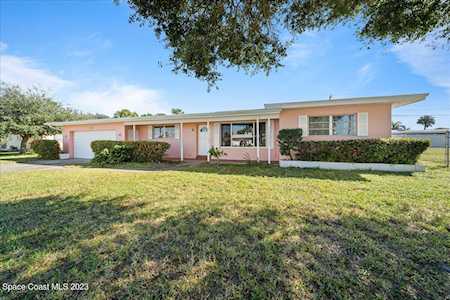2320 Reef Avenue Indialantic, FL 32903