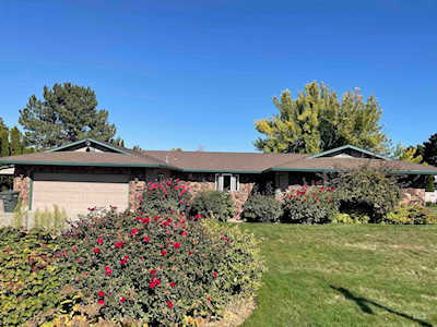 15332 Rosewood St. Caldwell, ID 83607