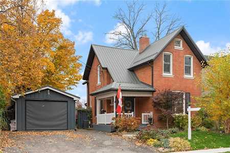 21 W Orkney Street Caledonia, ON N3W 1B1