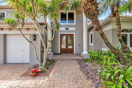 8264 S Lake Forest Dr Davie, FL 33328