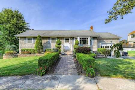 2 Glenn Court Jamesburg, NJ 08831