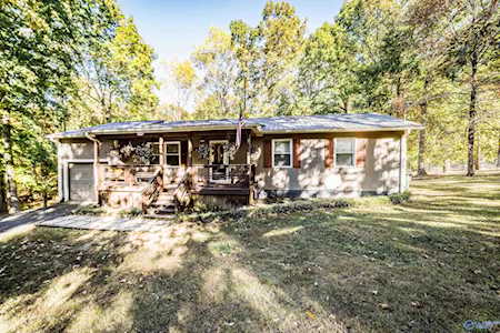 196 Hillwood Drive New Market, AL 35761