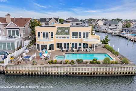 1862 Boat Point Dr Point Pleasant, NJ 08742