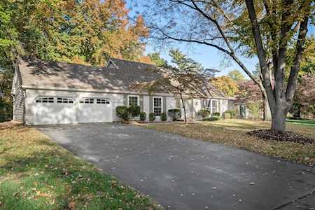 136 Ridgecrest Dr Chesterfield, MO 63017