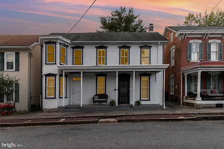 23 High St Boiling Springs, PA 17007