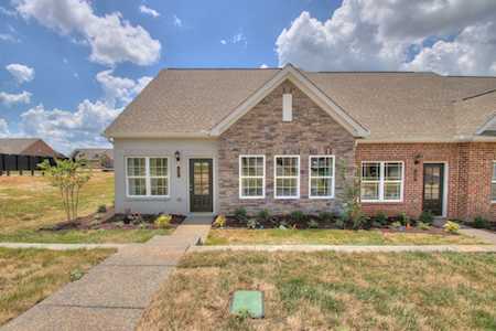 1524 Cedarbrooke Lane Lebanon, TN 37090