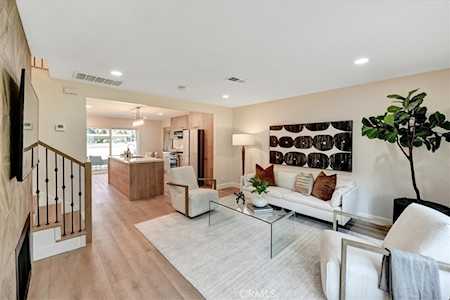 21756 Lake Vista Dr Lake Forest, CA 92630