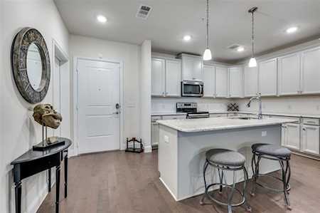1735 Wittington Place #1204 Farmers Branch, TX 75234